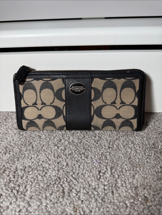 Coach Accessories - Coach Signature Canvas Zip Wallet in Khaki and Black